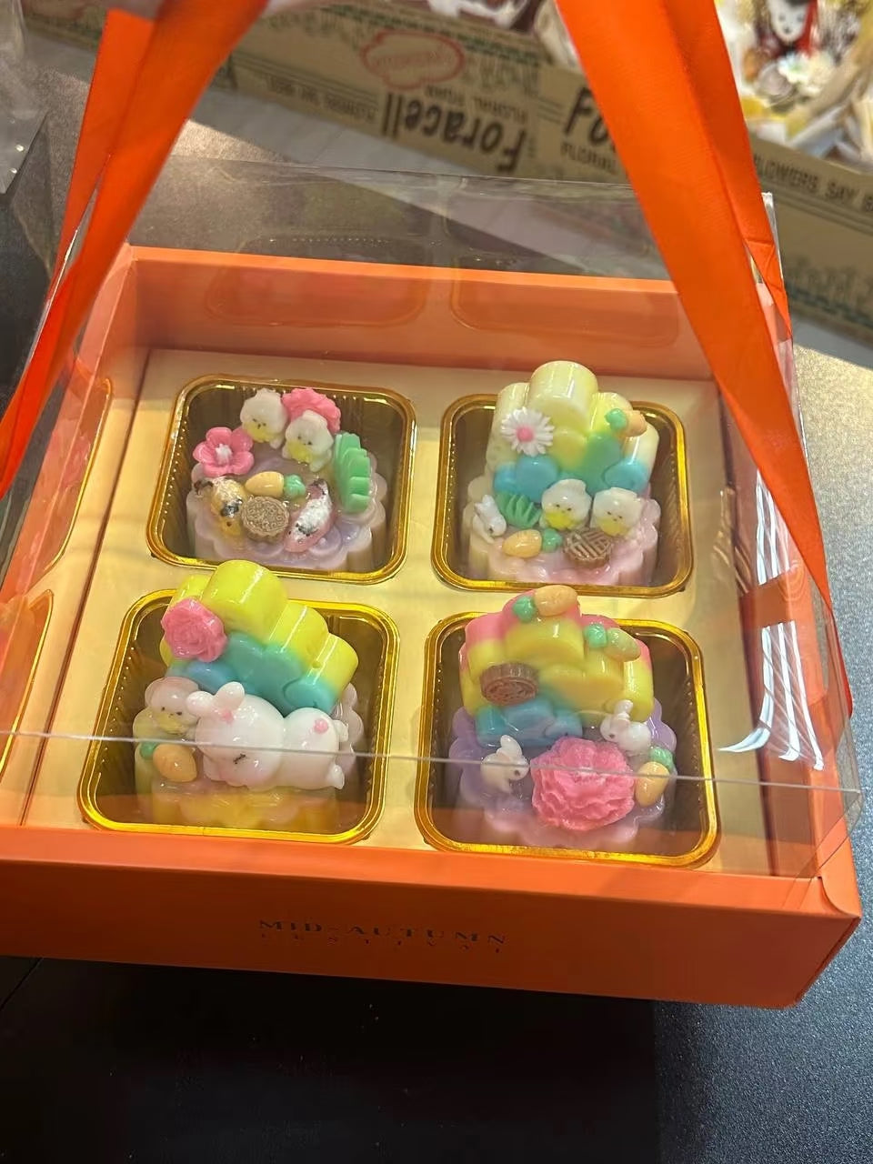 🌙 Moonlit Bunny Garden · Mid-Autumn Mooncake Gift Box月下兔语 · 中秋手作月饼礼盒